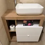 Bg 招待所 3*